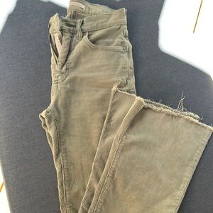 Lucky Brand Olive Cropped Jeans